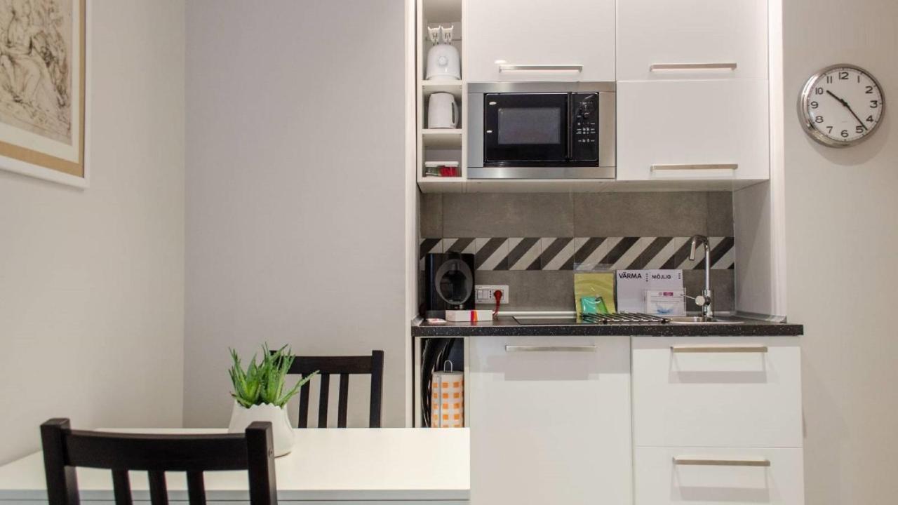 Interno 1 Ciampino Roma Luxury Apartment Con Balcone Buitenkant foto