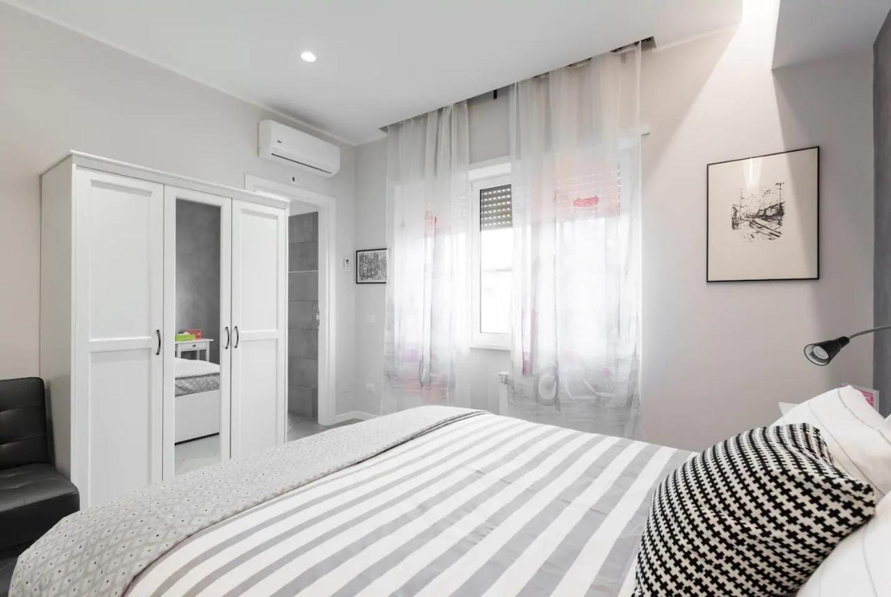 Interno 1 Ciampino Roma Luxury Apartment Con Balcone Buitenkant foto